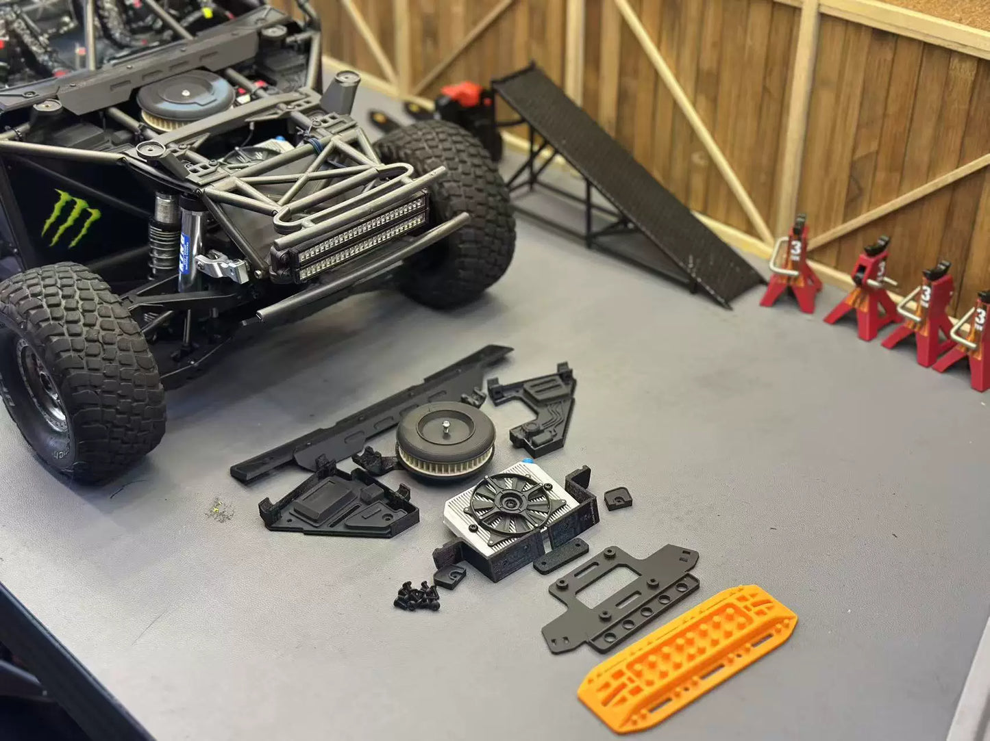 1/7 Trx4 UDR Rc Car 3d Printing Water Tank Intake Windshield