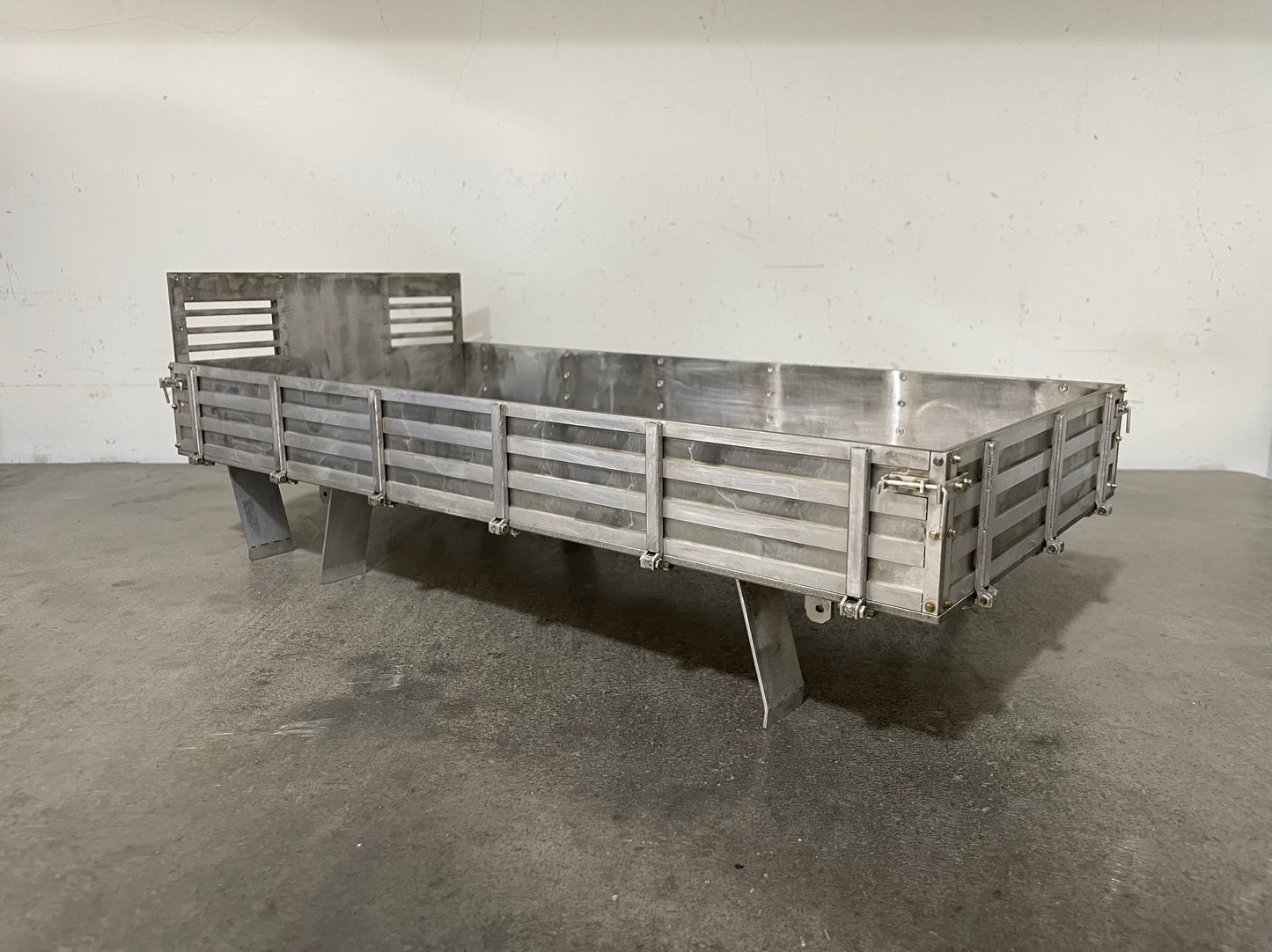 CROSSRC DC8 TATRA 8X8 RC Truck Full Metal Bucket