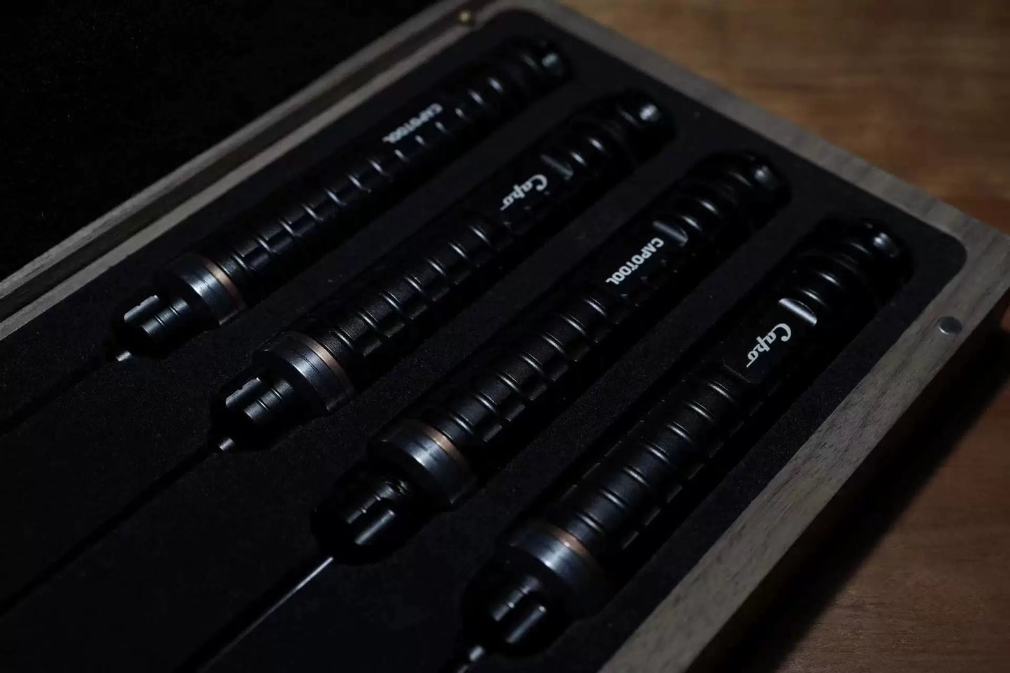 CAPO Limited Edition Led Screwdriver 4pcs with Wooden Case