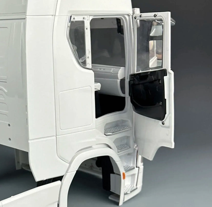 1/14 Scania 770s Door-opening Version Plastic Body Three Axles