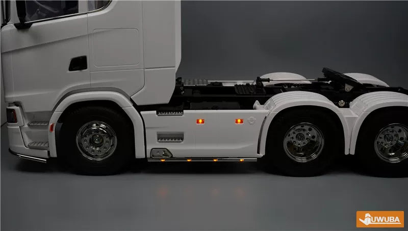 1/14 Scania 770S 6 × 4 56368 Rc Tractor Side Skirt Light SB-DD5