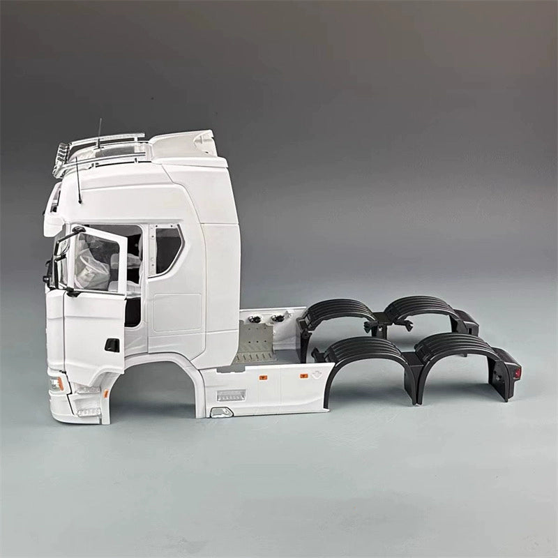 1/14 Scania 770s Door-opening Version Plastic Body Three Axles