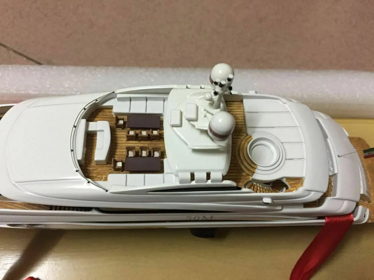 1:160 Scale Resin Handcrafted Yacht Boat Model