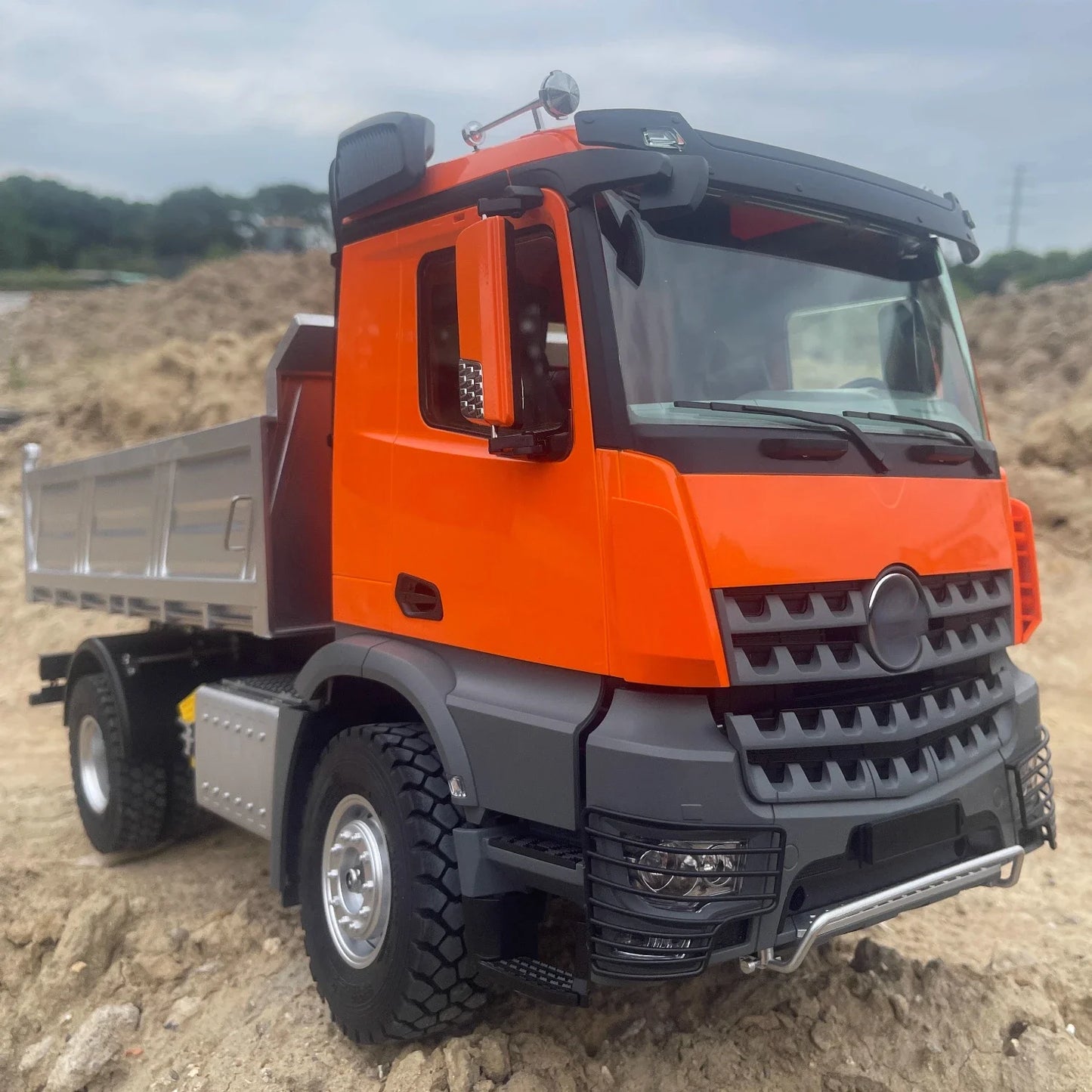 KABOLITE K5701 1/14 4x4 RC Dump Truck with Light and Sound RTR