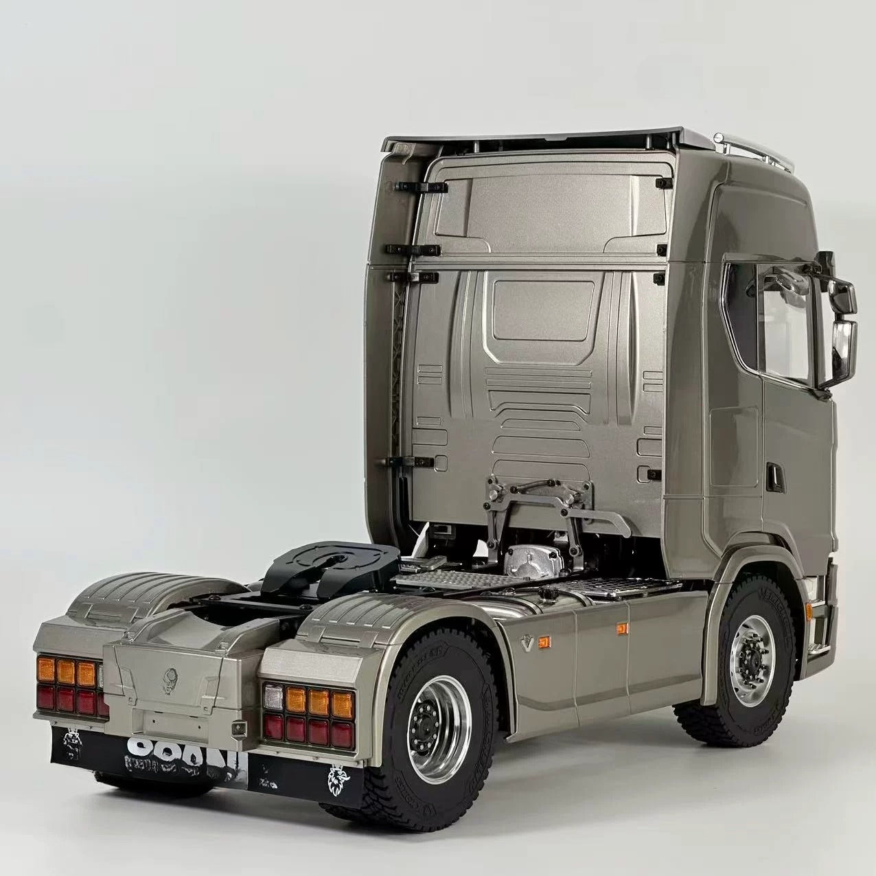 1/14 Scania Rc Tractor 4x4 with Sound Light System RTR