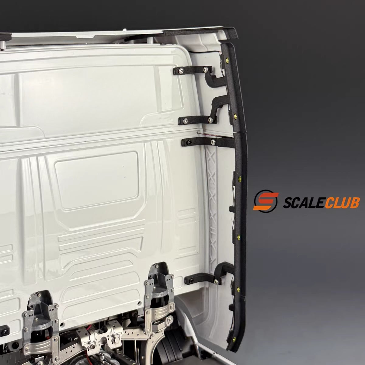 Scaleclub 1/14 Tamiya Rc Tractor Scania 770s Rear Spoiler with Light