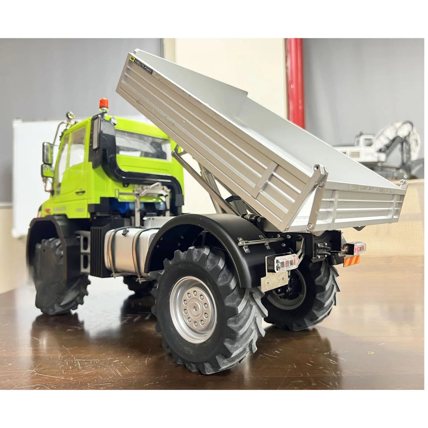 KABOLITE 1/14  K5501 4x4 RC Electric Dump Truck with Light Sound RTR