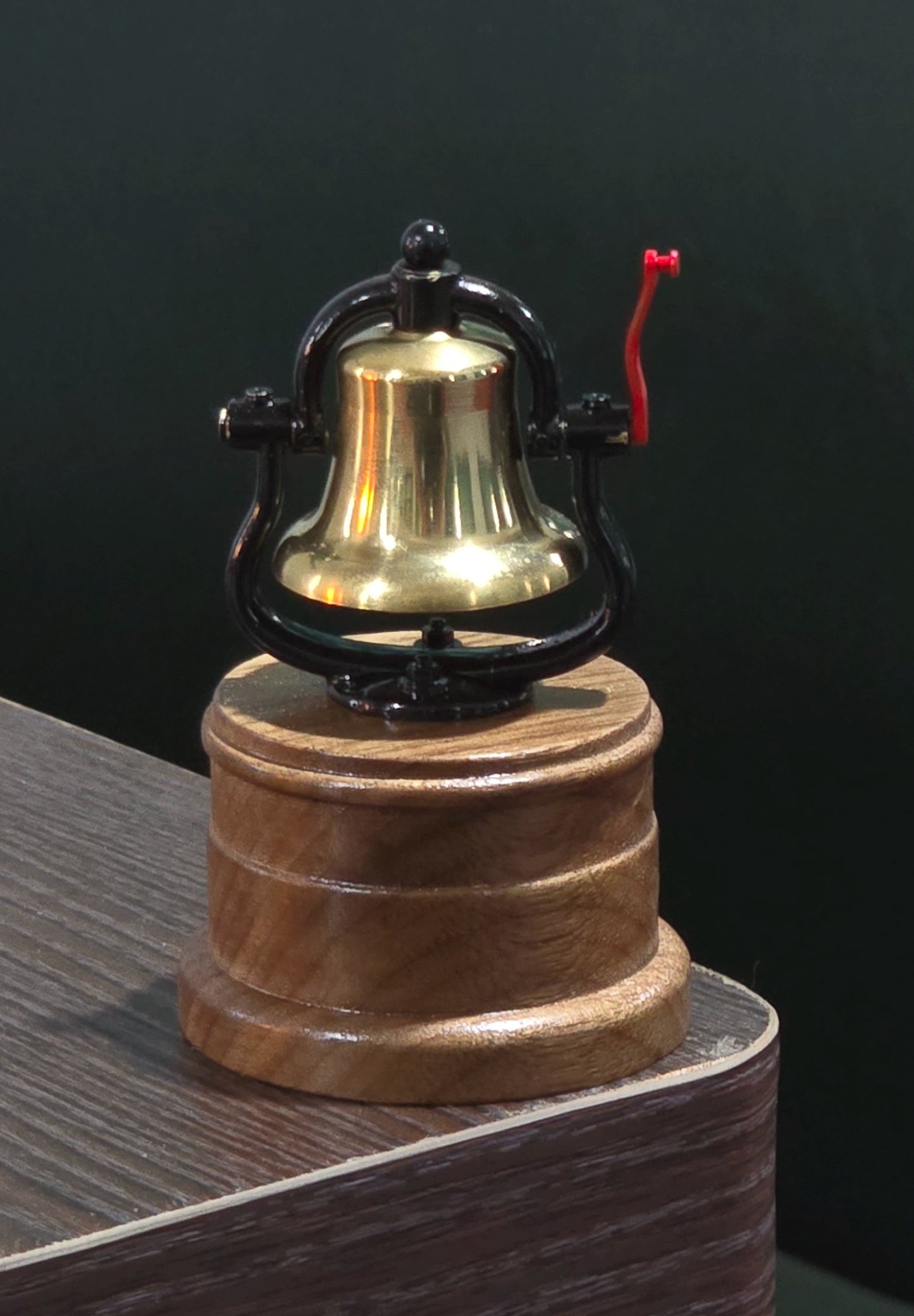 MTC 1:6 Brass Cast TRAIN MODEL Bells