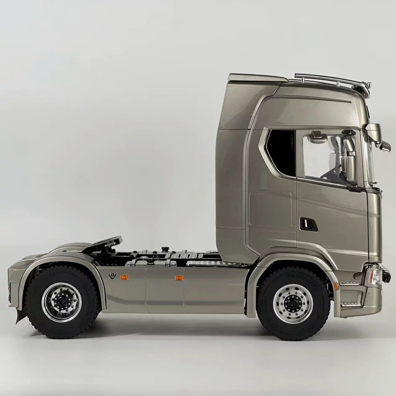 1/14 Scania Rc Tractor 4x4 with Sound Light System RTR