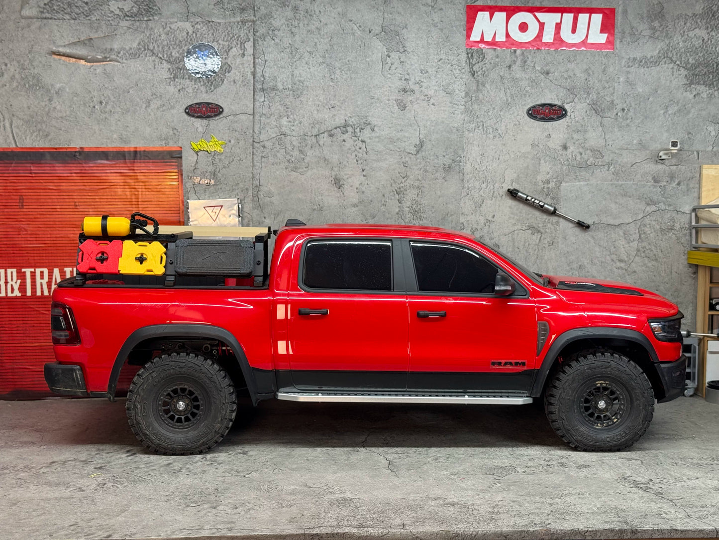 Traction Hobby KM RAM 1500 1/8 4wd Rc Car Op Parts