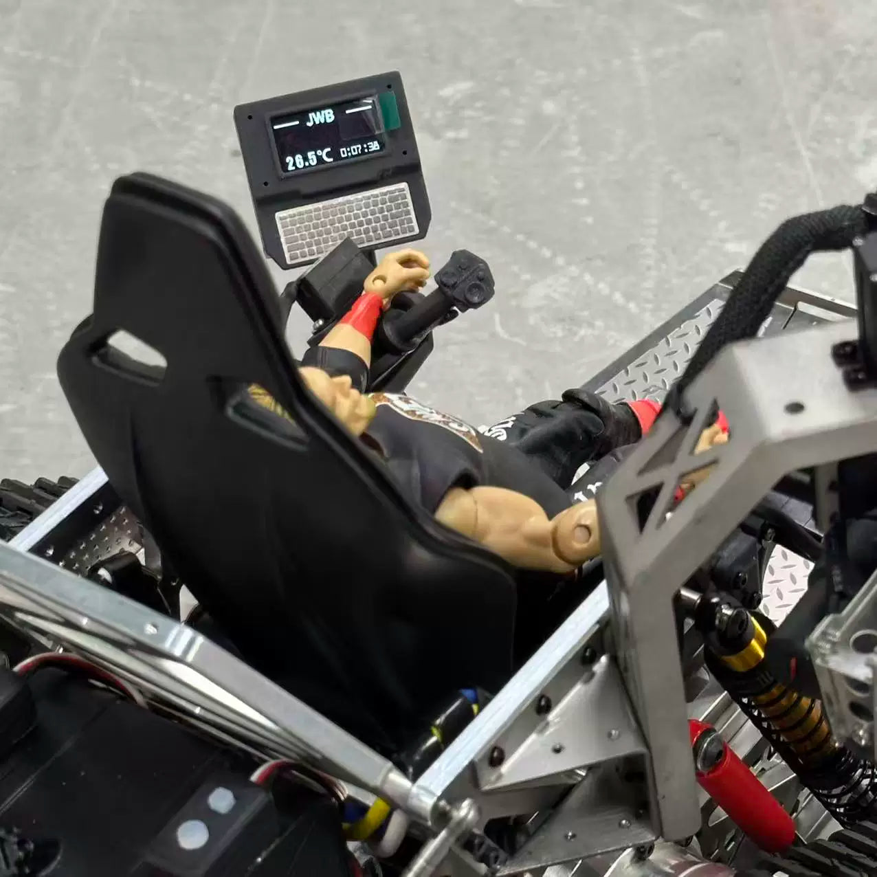 RC-33 1/6 RC Electric Remote Control Car Crawler RTR