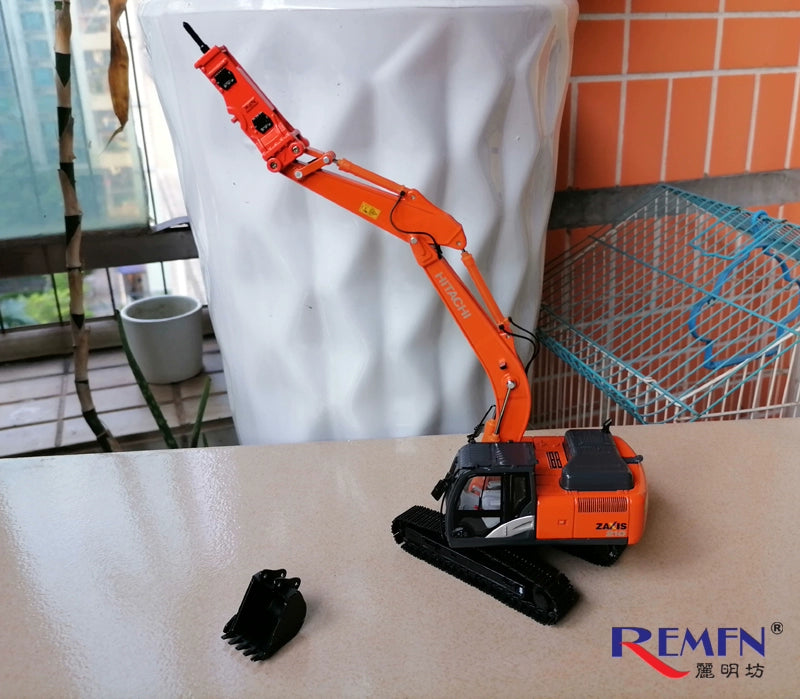 TMC1:50 Hitachi ZAXIS250LC-5 Excavator 210 Model 310 ZX350LC-6