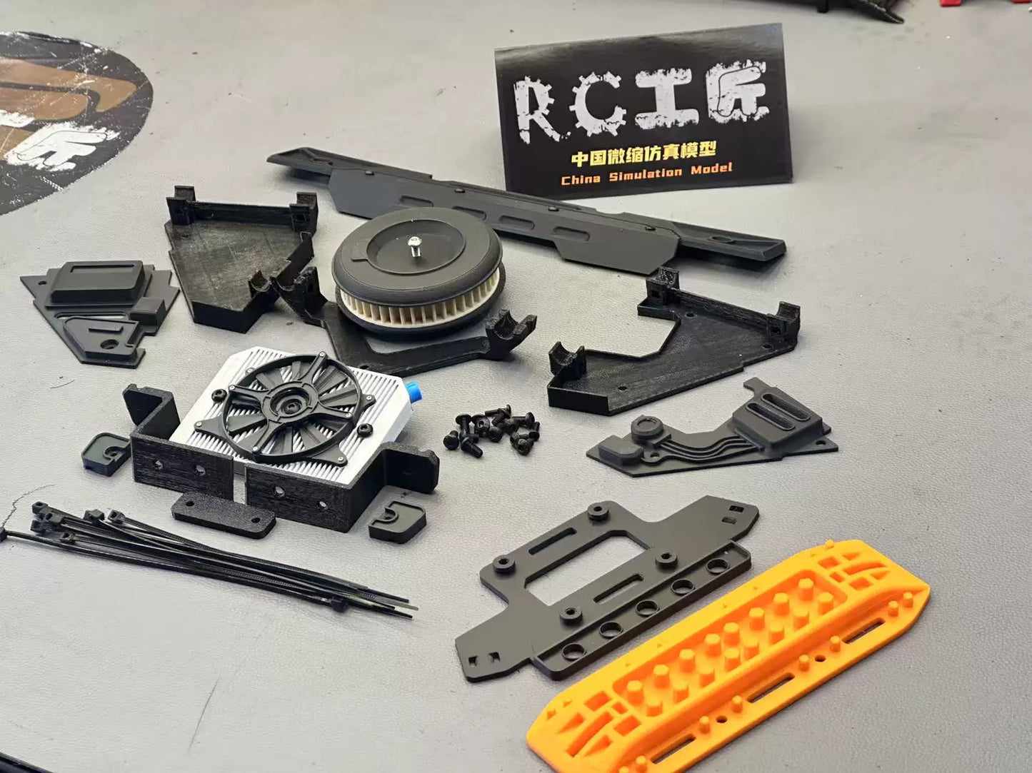 1/7 Trx4 UDR Rc Car 3d Printing Water Tank Intake Windshield
