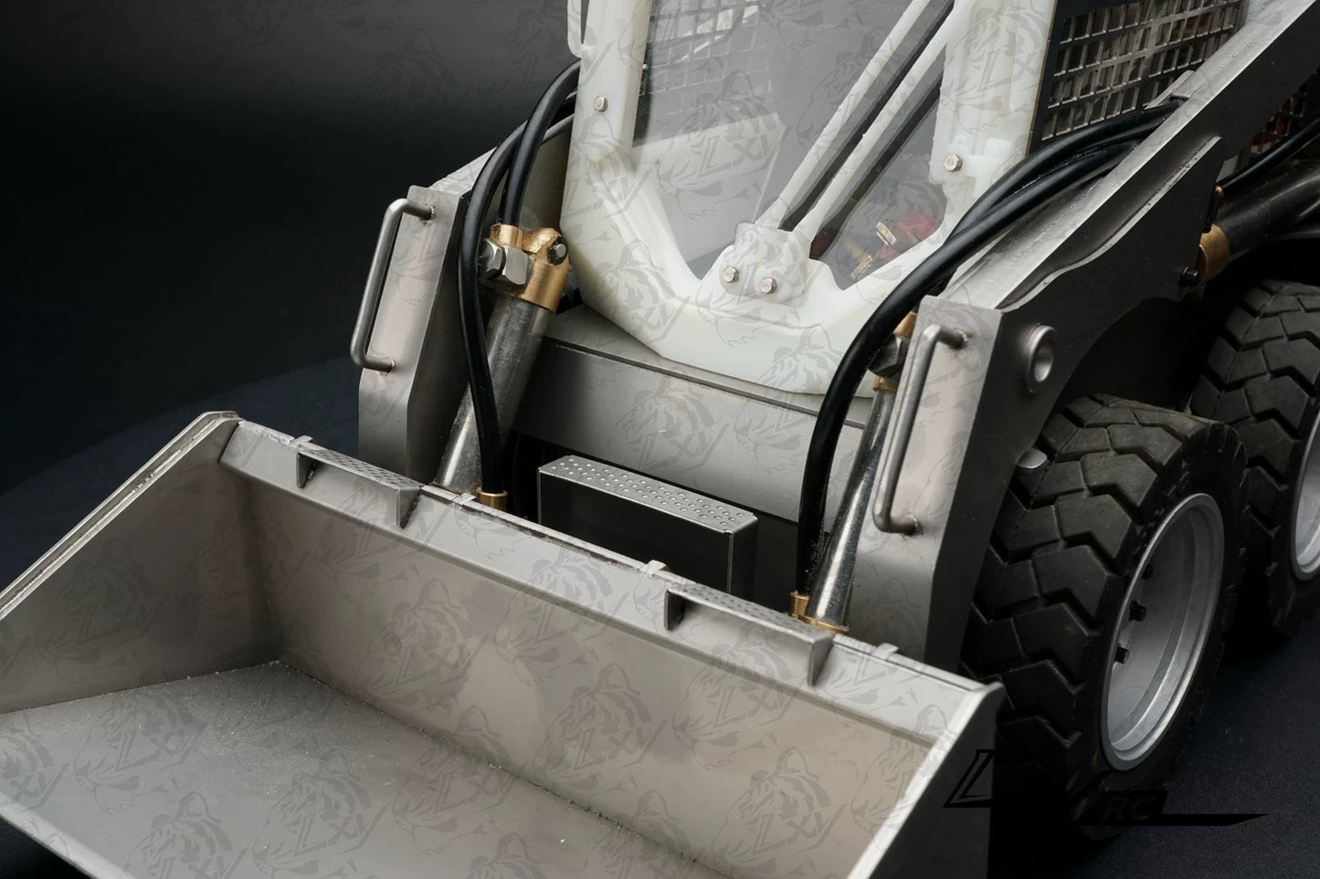 LXYRC 1/14 RC Wheeled Hydraulic Metal Loader SM450 RTR
