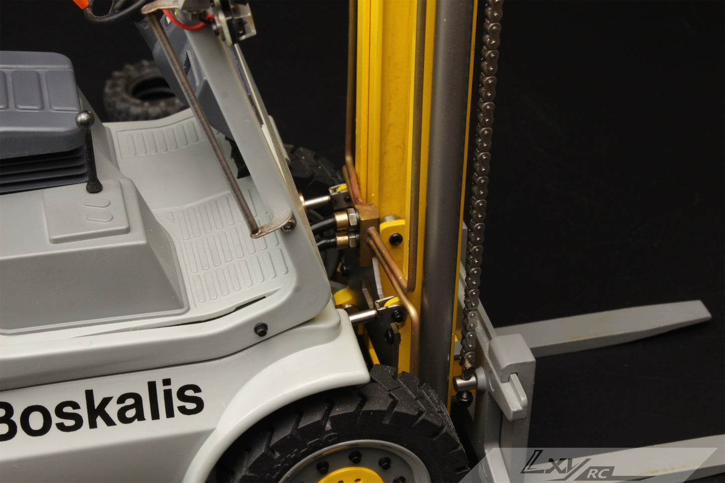 LXY 1/14 RC Hydraulic Metal Forklift Unpainted RTR