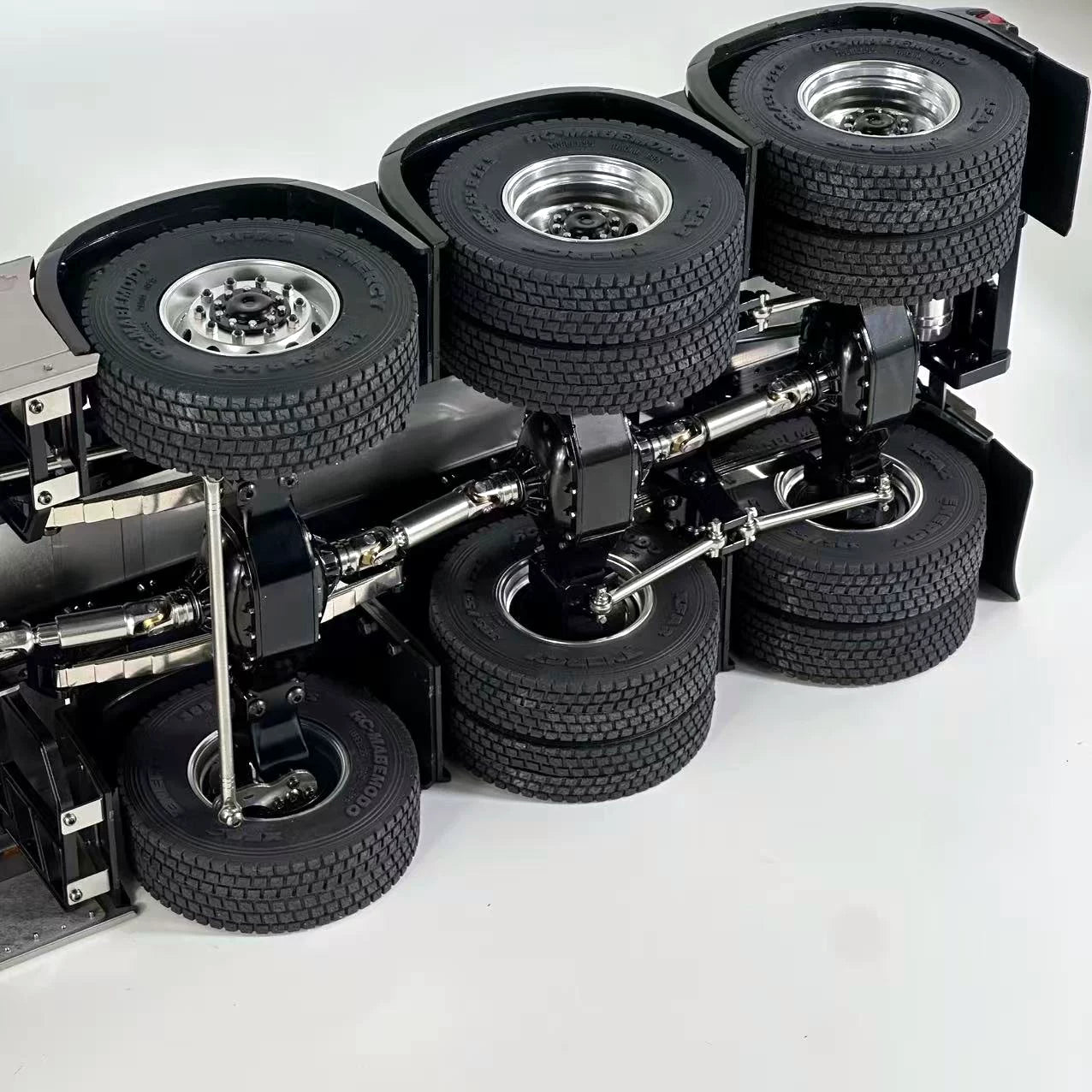 1/14 Tamiya Scania 8x8 Rc Tractor WITH SOUND LIGHT RTR