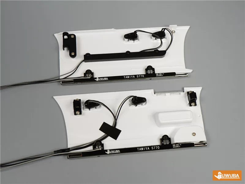 1/14 Scania 770S 6 × 4 56368 Rc Tractor Side Skirt Light SB-DD5