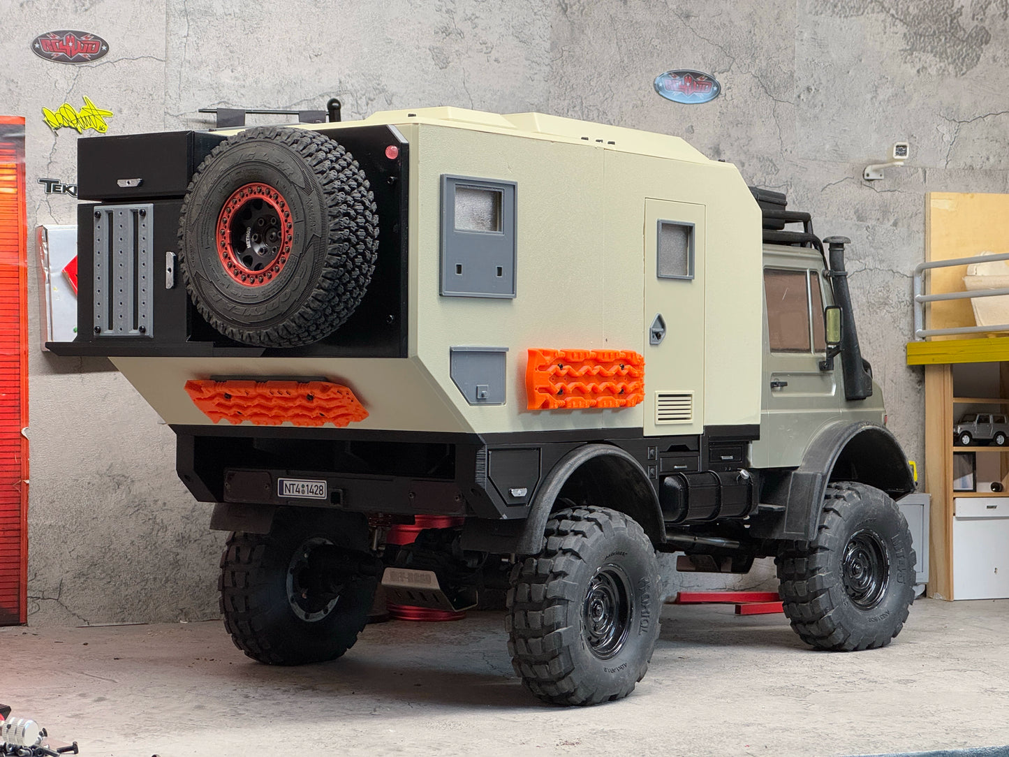 CROSSRC NT4 1/10 Rc CAR Unimog 3D Printed RV Compartment Op