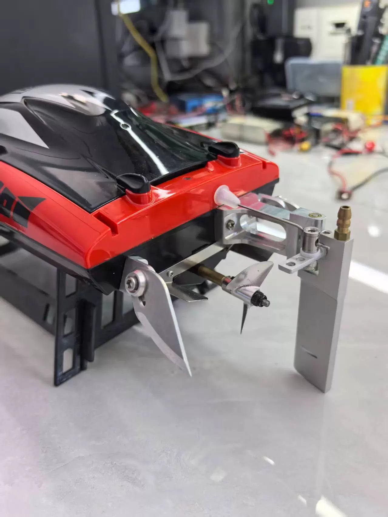 UDIRC 908 Brushless Remote Control Boat, Full Set of Metal Blades OP