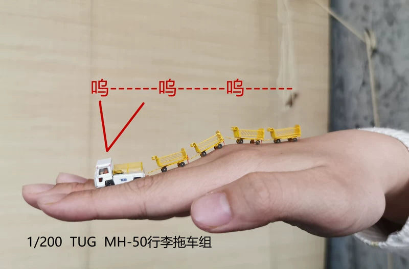 1:200 Airport Scene Model TUG Luggage Transport System MH-50 Trailer TUG660 Luggage Transfer Truck