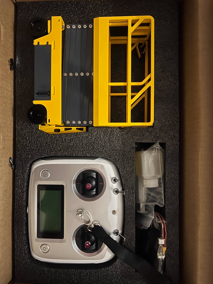 CUT MODEL C121 1/14 RC Hydraulic Lifting Work Truck RTR