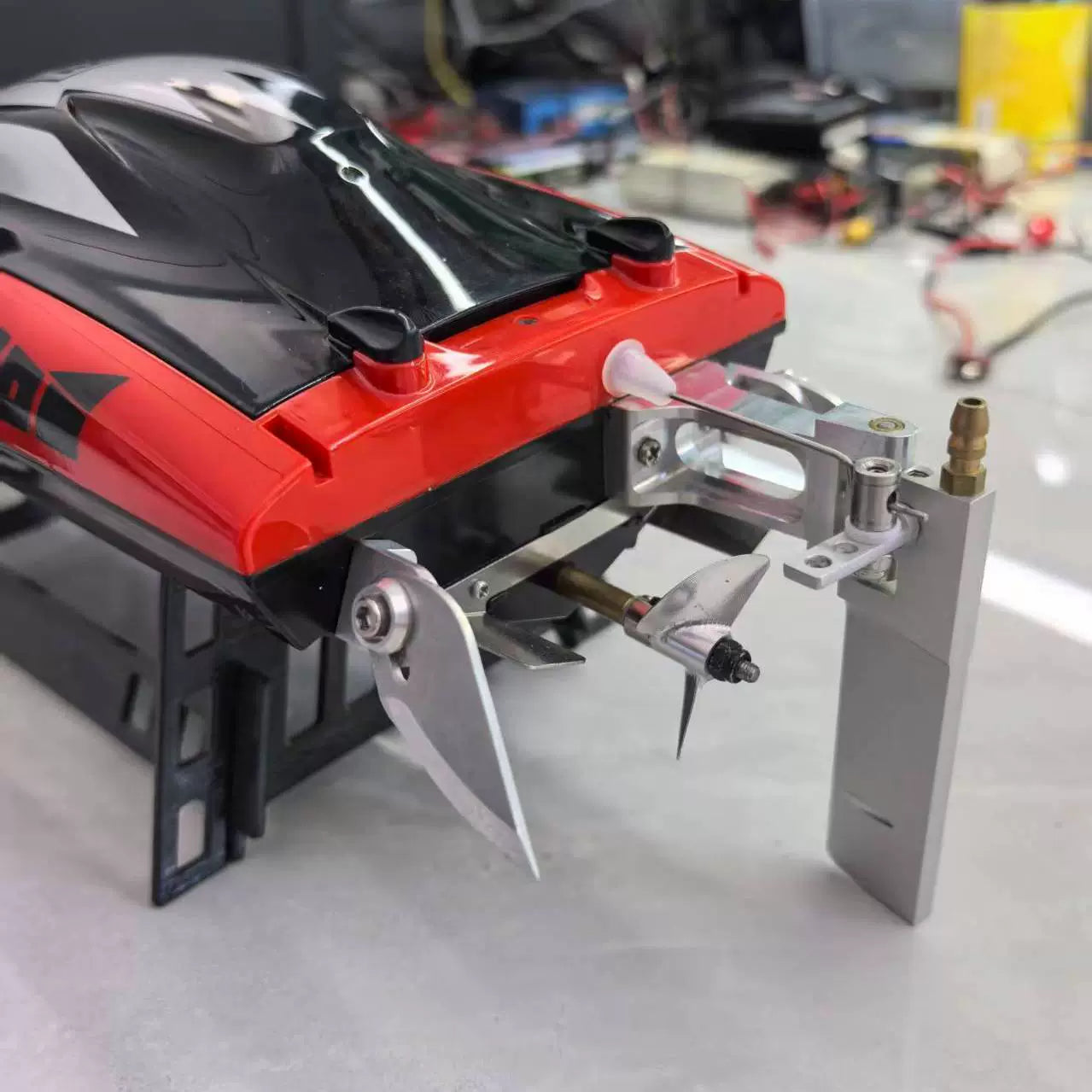 UDIRC 908 Brushless Remote Control Boat, Full Set of Metal Blades OP