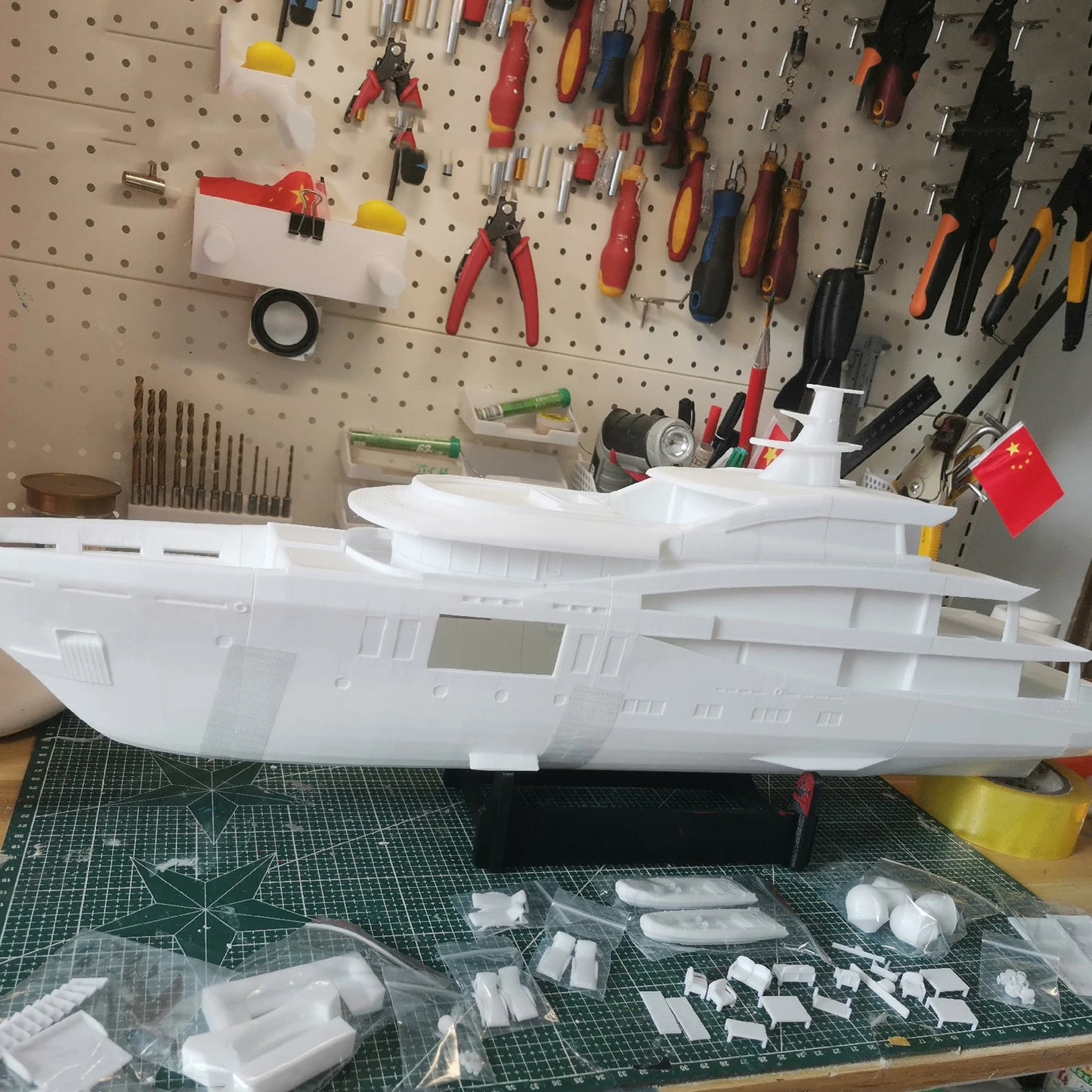1/75 AMELS 200 3D Printed  Boat Model Kit  80cm Length