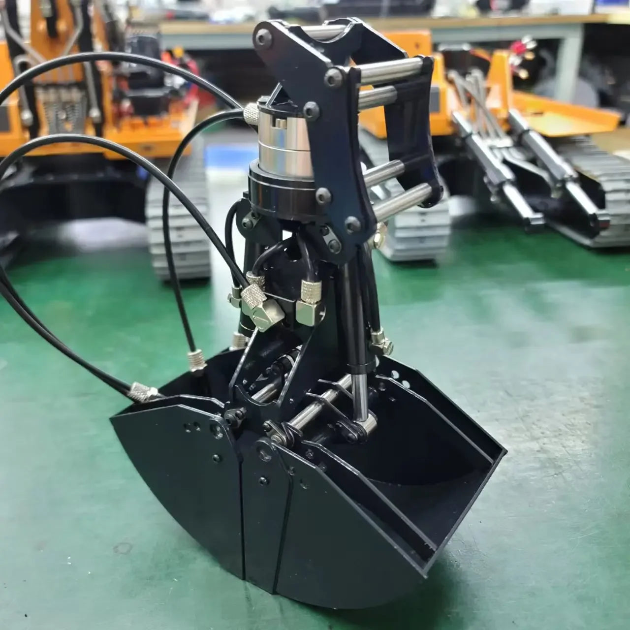 MTRC MT946 1/14 Hydraulic Remote Control Excavator OP Metal Hydraulic Grab Tilt Clamshell Bucket