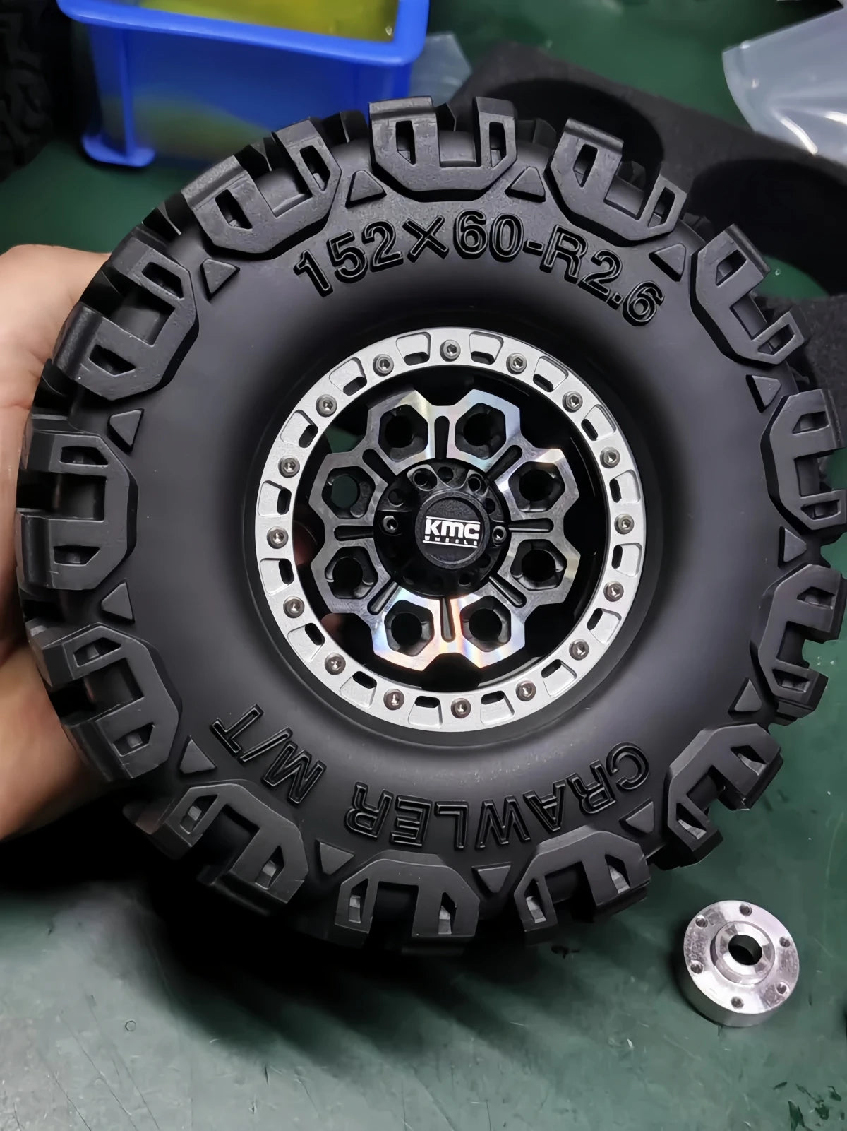 2.6-inch KMC Compression Wheel Hub with Tire Set for  Ck5811 RLAARLO MK07 1/7 RC Rock Crawler CAR 4pcs