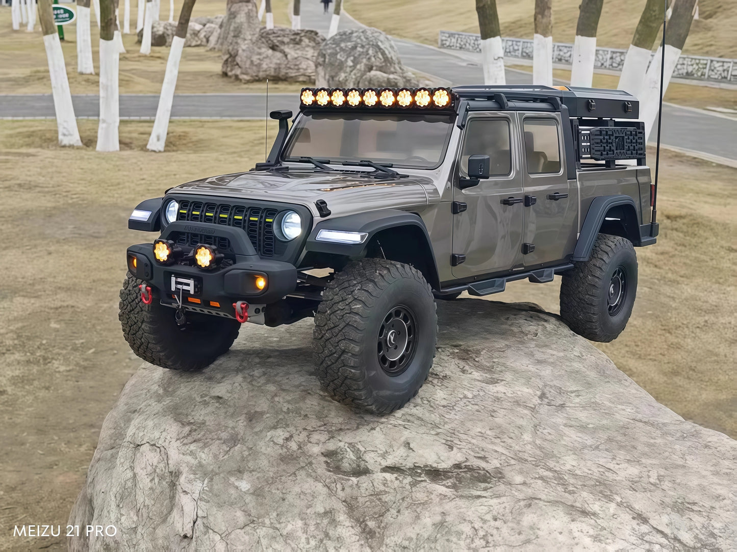 ABS Plastic Grille WITH  LIGHT for RLAARLO Mk07/JK07 1/7 RC Rock Crawler