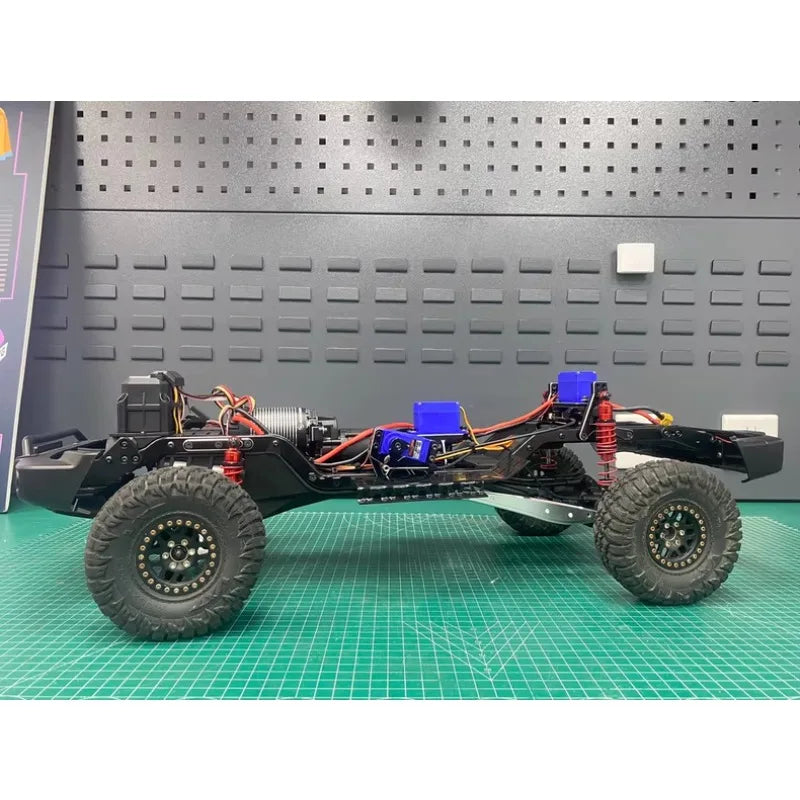 TRACTION HOBBY 1/8  KM Tank300 RC Crawler Metal Trailing Arms Op Part