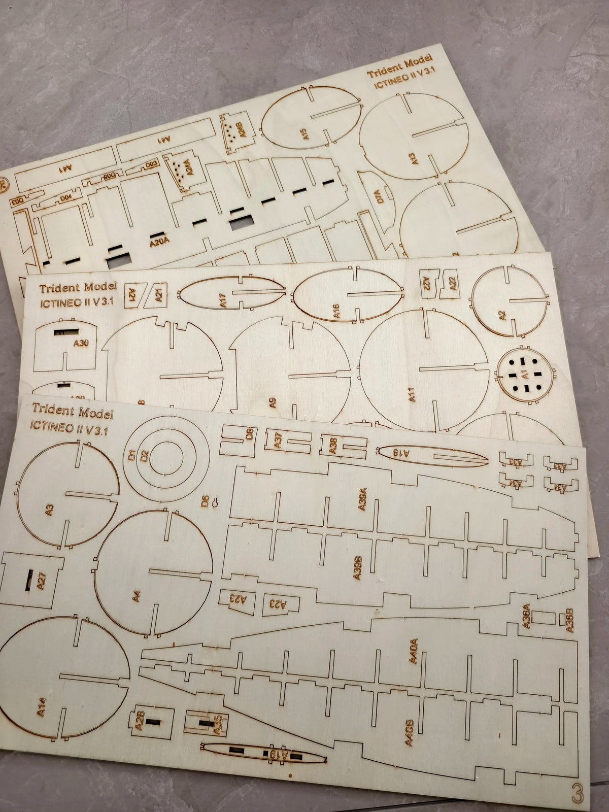 1/28 ICTINEO Generation 2 Submarine Wooden Mmodel Building Kit