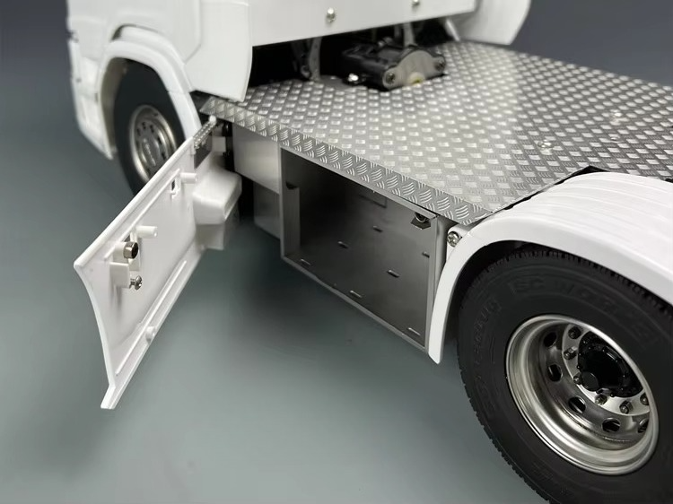 Metal Skid Plate Decorative Plate Toolbox Upgrade for 1/14 Tamiya RC Truck Scania 770S R470 R620 R730 Parts Toy